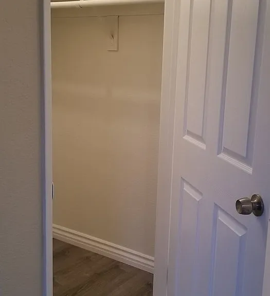 Ally's Flower Apartments LLC — Photo 15