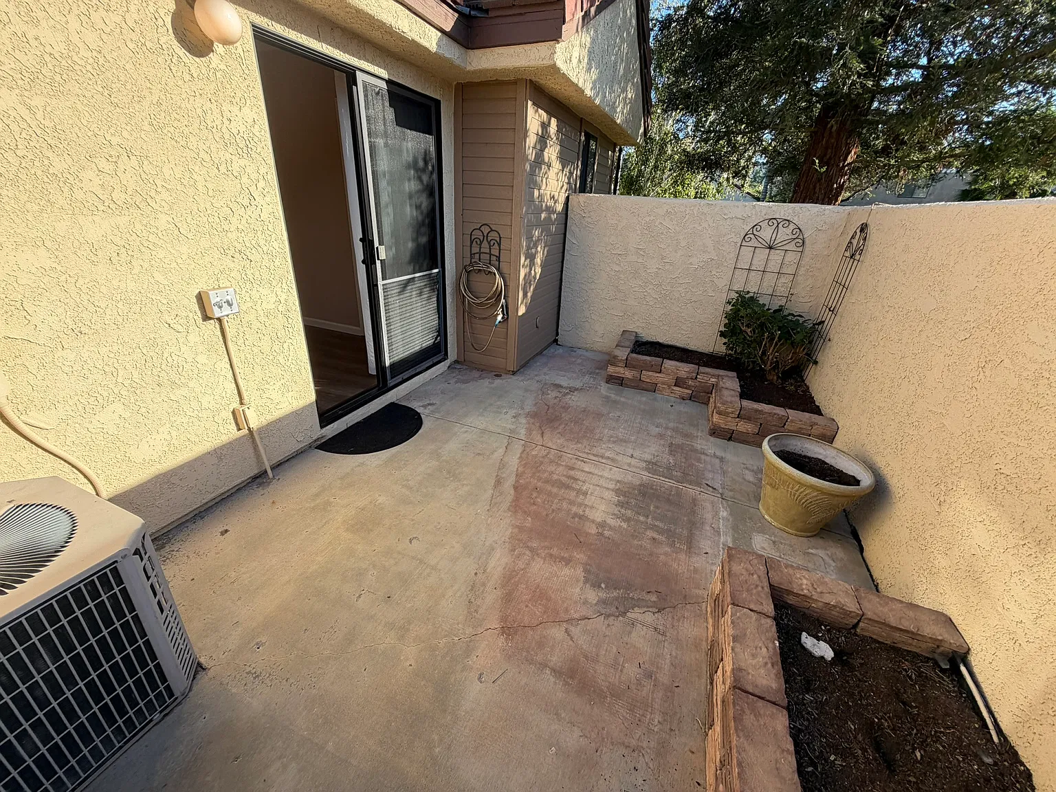2 bed, 1.5 bath, 1156 sqft, $3,000 — Photo 4