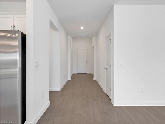 4th image of 19228 Gentry Pl