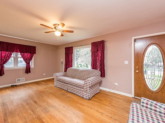 3rd image of 2314 Gideon Ave