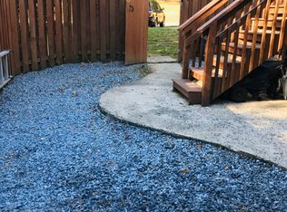 8520 Springfield Oaks Dr, Springfield, VA 22153