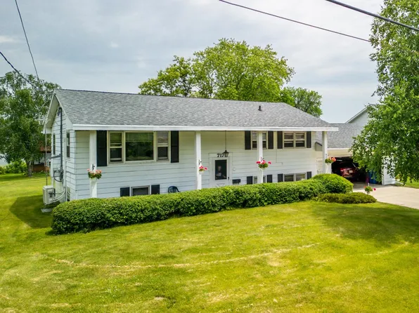 717 North Water STREET, Watertown, WI 53098