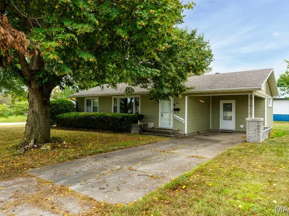 310 N Maple St, Mount Olive, IL 62069