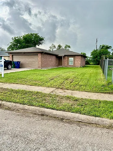 228 Austin St Photo 1
