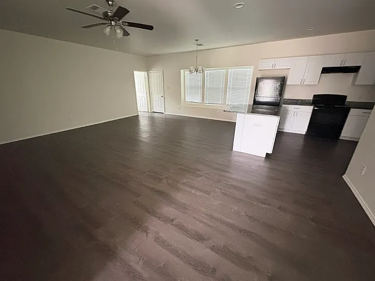 119 Bateman St — Photo 8