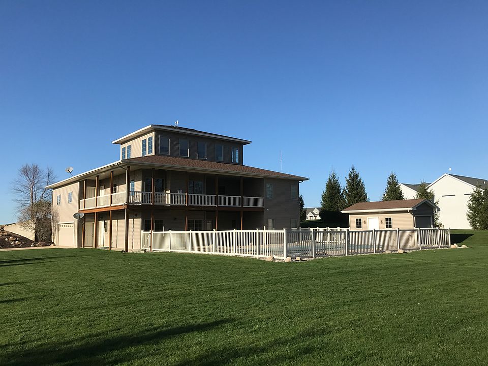1st image of 3742 Canyon Run Dr