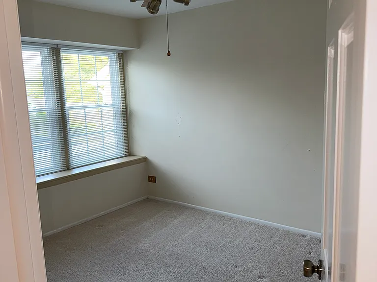 2106 Glasgow Ct — Photo 14