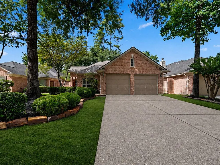 58 W Sienna Pl — Photo 2