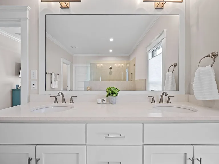 271 Hemlock Dr — Photo 23