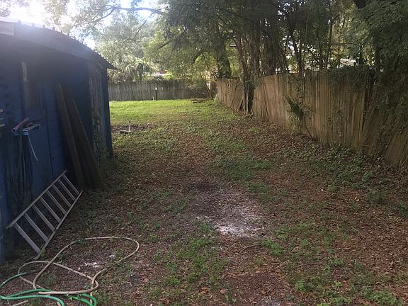 4th image of 3308 Palmway Dr