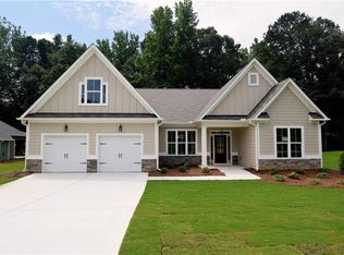 158 Towne Park Dr, Hiram, GA 30141