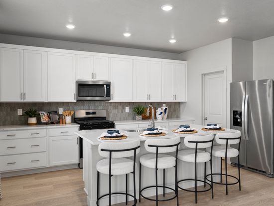 923 N 200 E, Santaquin, UT 84655