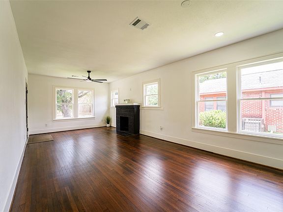 4th image of 1569 Elliott St