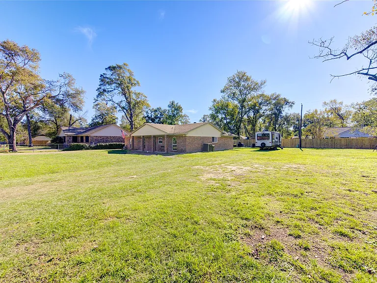 16523 Rawhide Trl — Photo 16
