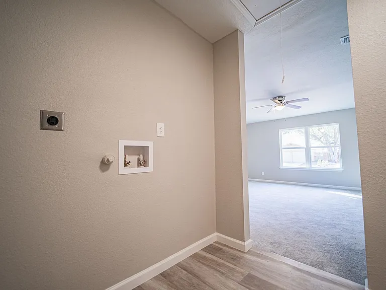 5866 Cliff Path — Photo 13
