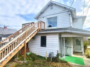 670 Park St #B, California, PA