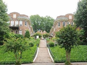2nd image of 907 Piedmont Ave NE APT 2