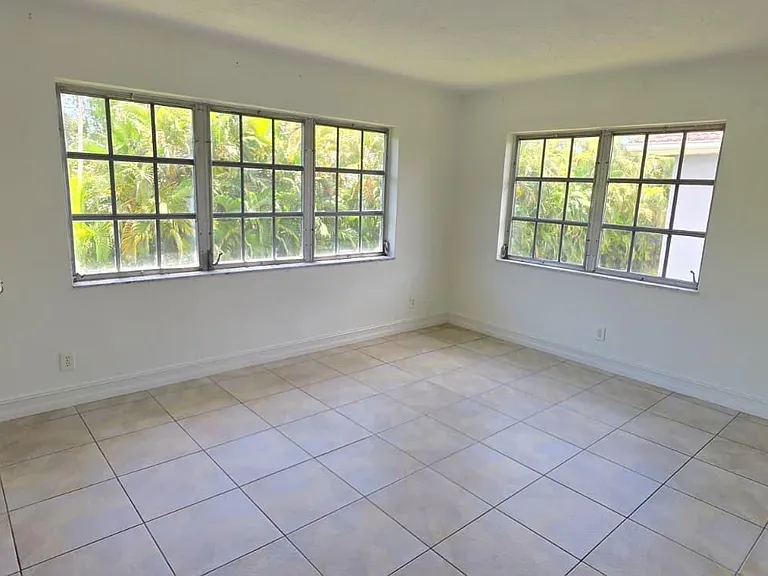 1431 S 14th Ave #217 — Photo 41