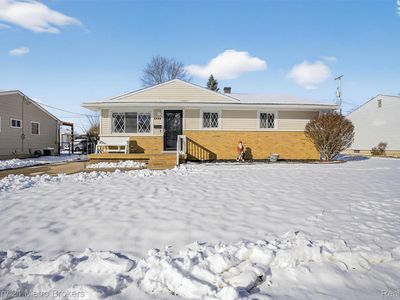 5328 Don Shenk Dr, Swartz Creek, MI, 48473