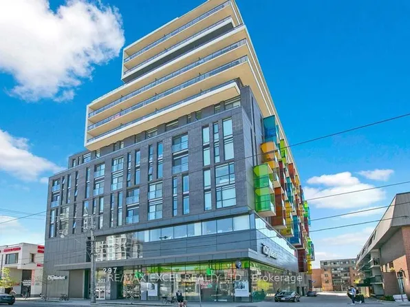 297 College St, Toronto, ON