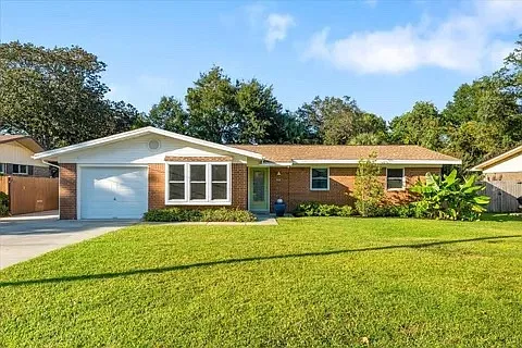 3 bed, 1567 sqft, $2,600 — Photo 1