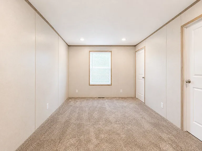 29800 Guilford Cir #107 — Photo 9