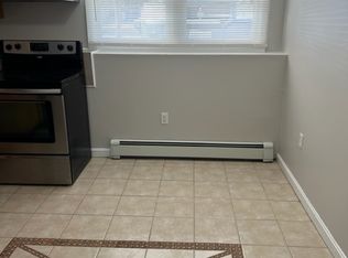 16 Day St APT 1, Pawtucket, RI 02860
