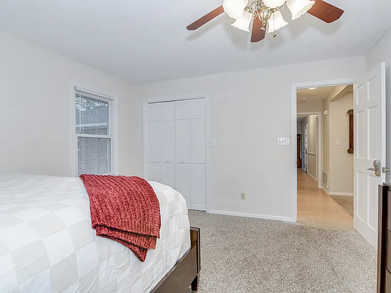 2415 Apricot Ln — Photo 18
