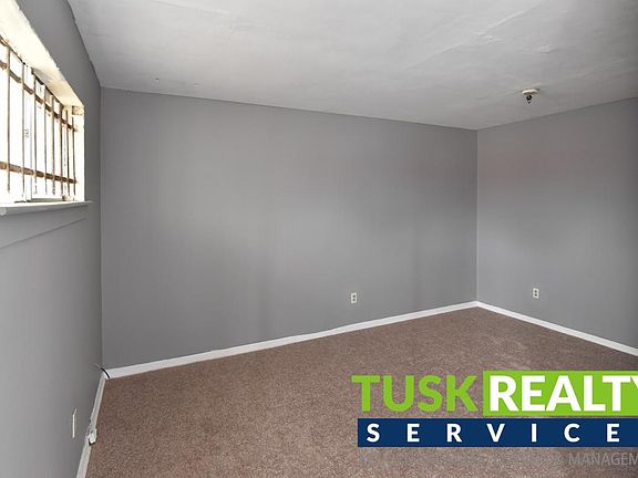 4th image of 3610 Burkett St APT 2