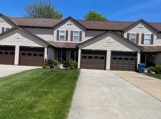 564 Topaz Ln, Brunswick, OH