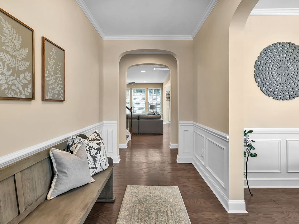 1st image of 16537 Palisades Commons Dr