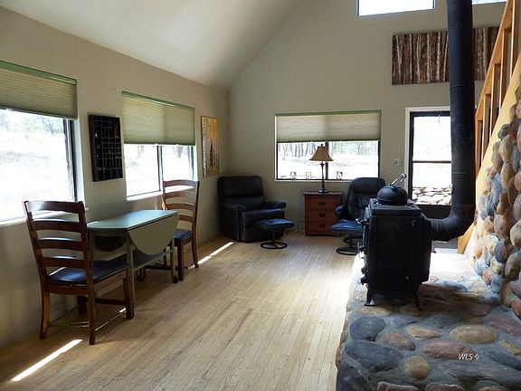 4th image of 111 Sioux Trl