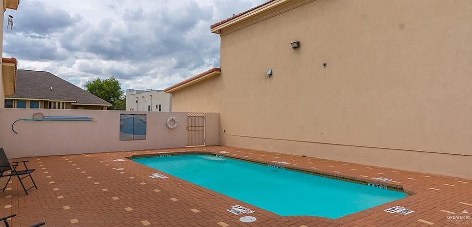 2nd image of 1413 E Keeton Ave #23
