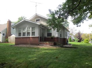 803 12th St, Ames, IA 50010