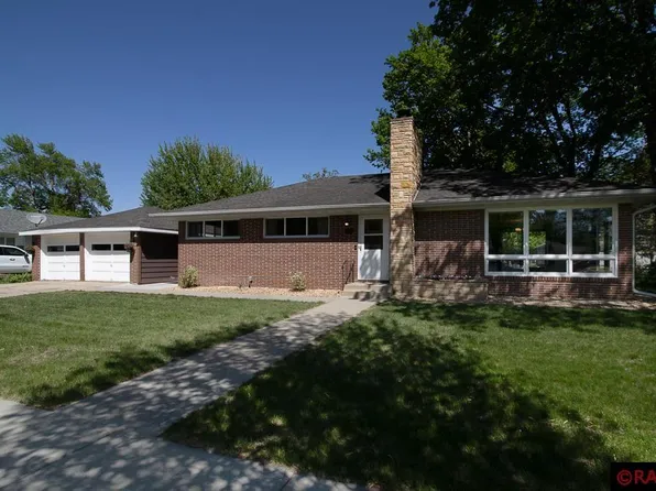 355 N Lexington Ave, Le Center, MN 56057