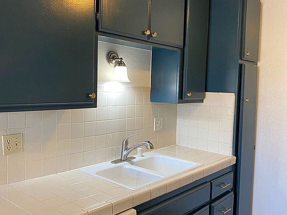 5th image of 15735 Blaine Ave APT 11