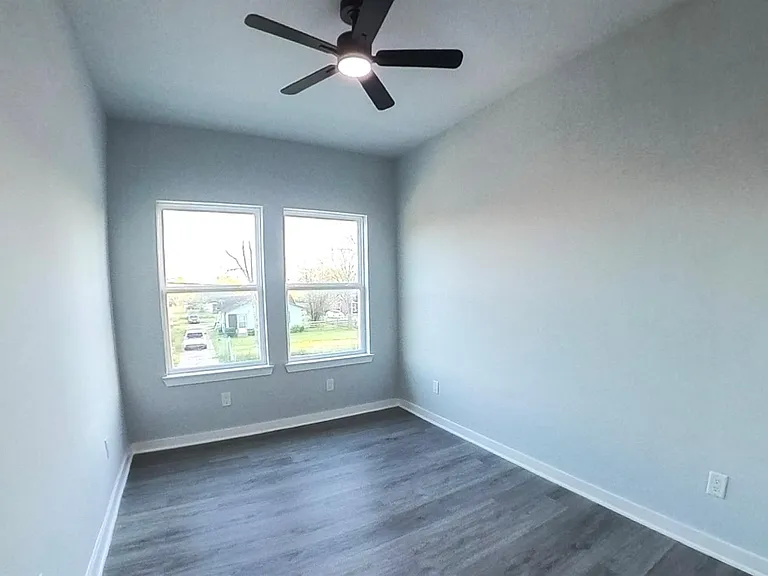 2832 Mansfield St — Photo 20