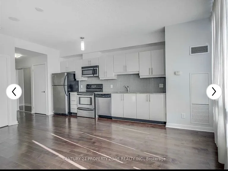 18 Harbour St #308 — Photo 4