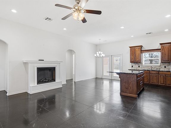 5th image of 207 Hawk Rdg