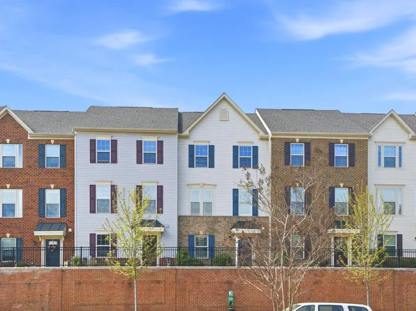 806 Foxleigh Way, Middle River, MD 21220