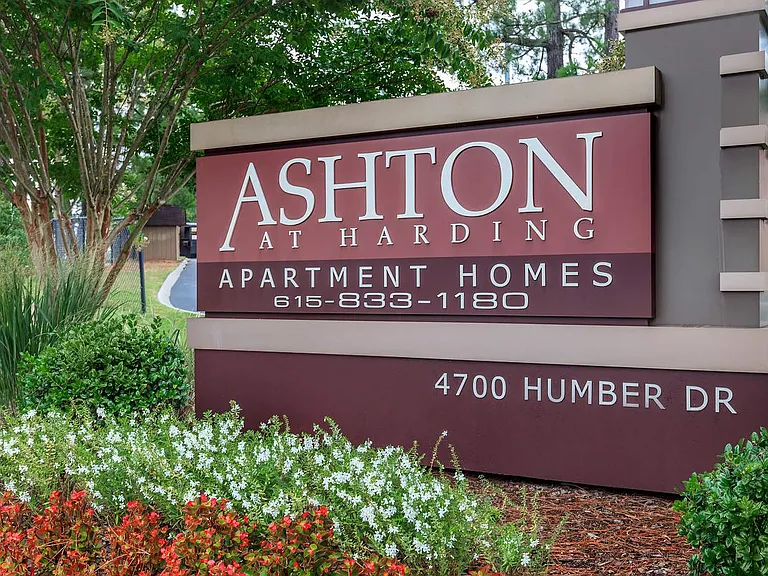 Ashton at Harding — Photo 49