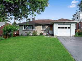 412 Valley View Rd, New Hartford, NY 13413