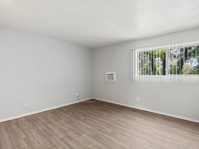 Nova View — Photo 17