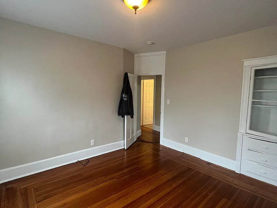 9 Harvard Ave #3