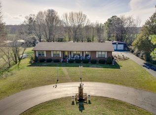 282 Henry Berryhill Rd, Decherd, TN 37324