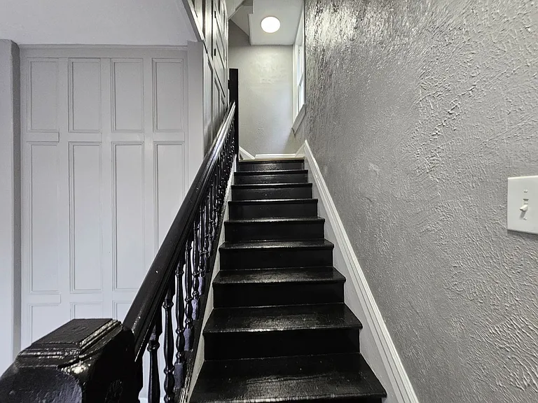 1609 Methyl St #2 — Photo 10