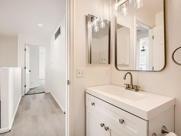 5514 Laredo St — Photo 16