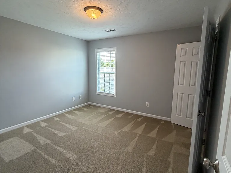 106 Boston Hbr — Photo 20