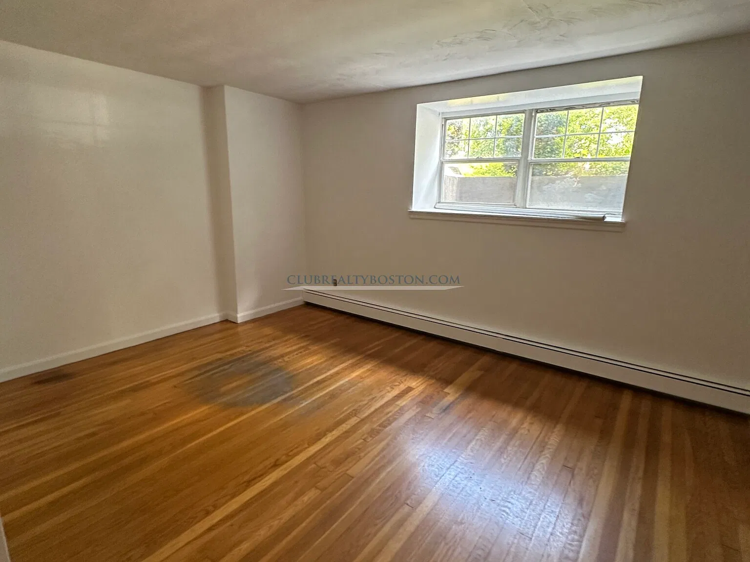 2 bed, 1.0 bath, $2,750 — Photo 2