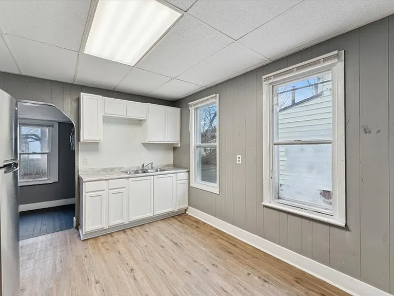 4002 Ardmore Ave — Photo 11